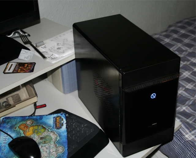 The old server from around 2009, yes those are floppy disks in that photo, WTF?